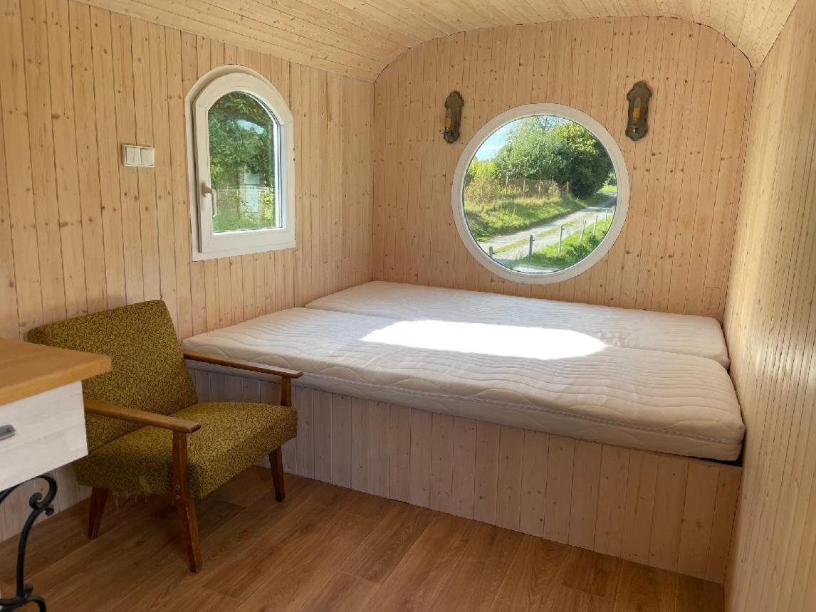 Glamping - Stylova Maringotka V Srdci Ladova Kraje, Pobliz Hlavniho Mesta Prahy Stribrna Skalice Esterno foto